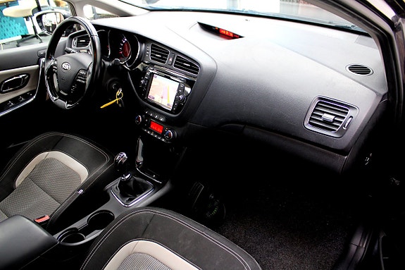 Kia Ceed 10 of 30