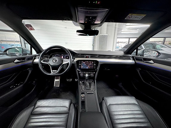Volkswagen Passat Alltrack 11 of 18