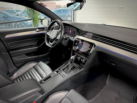 Volkswagen Passat Alltrack 10 of 18