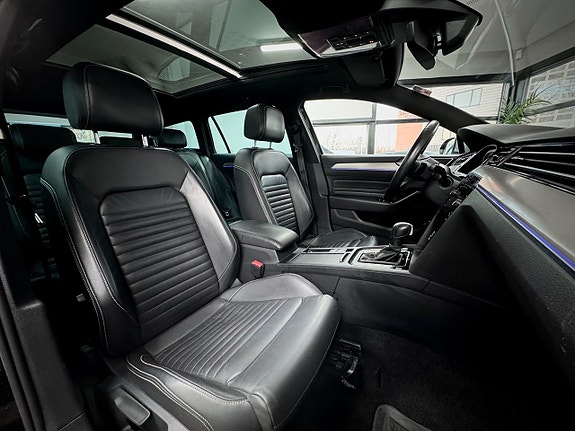 Volkswagen Passat Alltrack 8 of 18