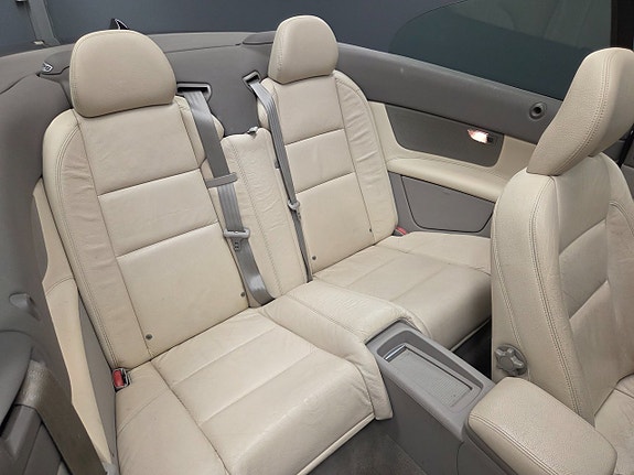 Volvo C70 8 of 14