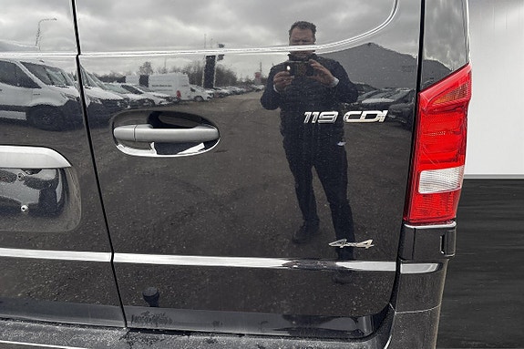 Mercedes-Benz Vito 119 10 of 11
