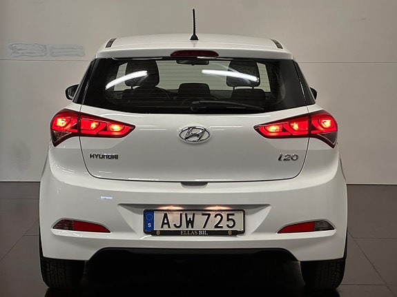 Hyundai i20 4 of 5