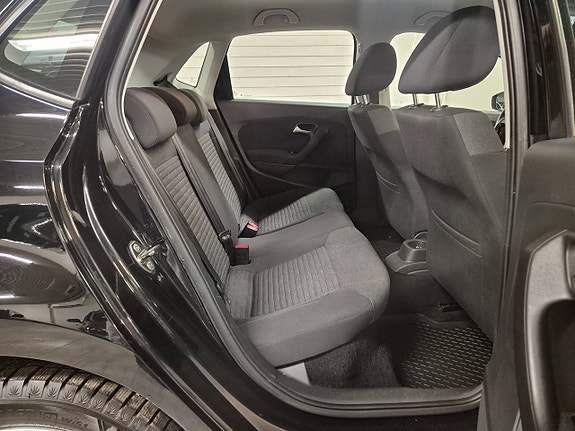 Volkswagen Polo 13 of 18