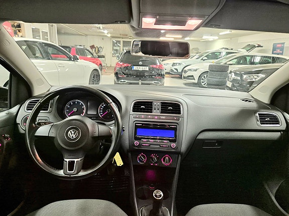 Volkswagen Polo 8 of 18