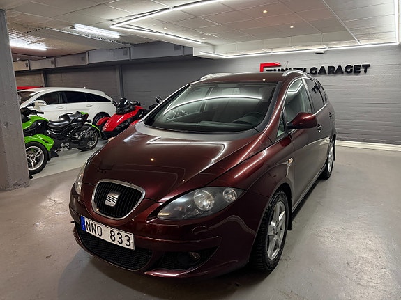 Seat Altea XL 3 of 5