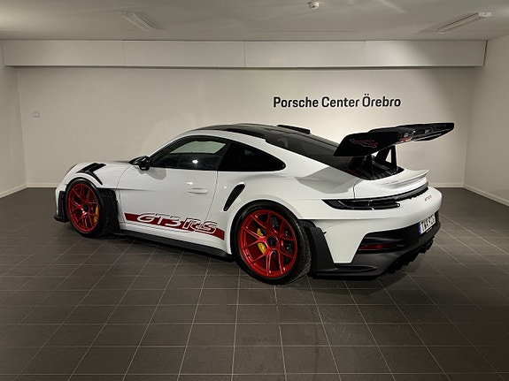 Porsche 911 GT3 RS 2 of 5
