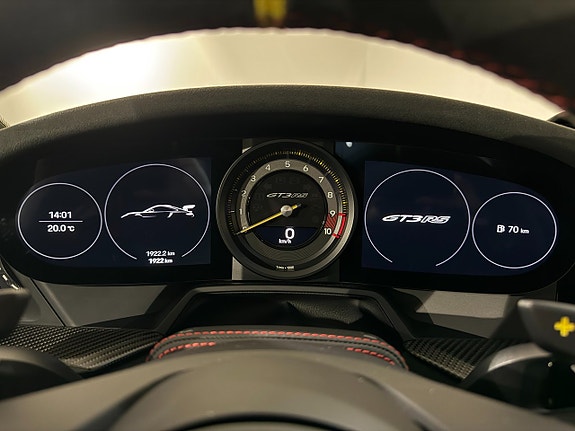 Porsche 911 GT3 RS 22 of 24