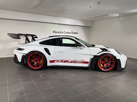 Porsche 911 GT3 RS 4 of 5