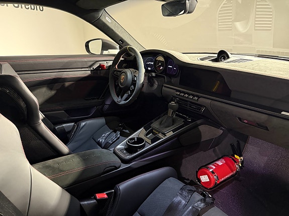 Porsche 911 GT3 RS 16 of 24