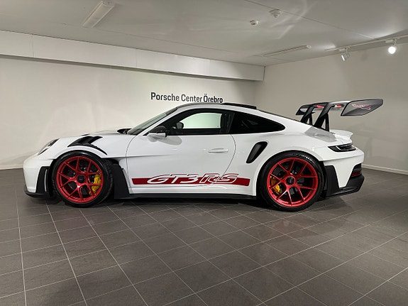 Porsche 911 GT3 RS 11 of 24