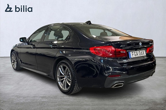 BMW 520d 2 of 5
