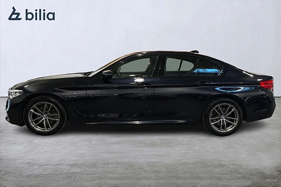 BMW 520d 3 of 5