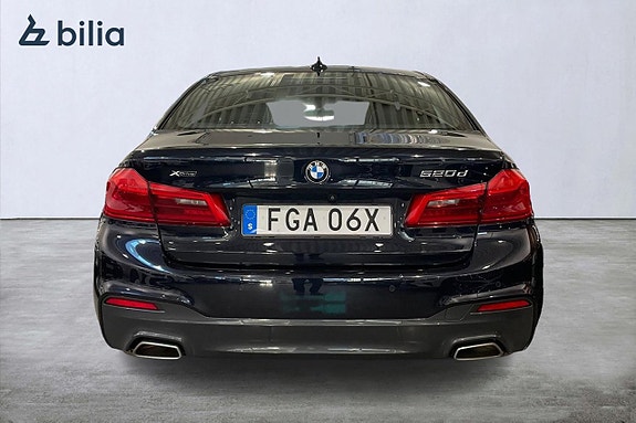 BMW 520d 4 of 5