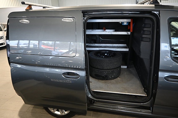 Volkswagen Caddy Maxi 11 of 18
