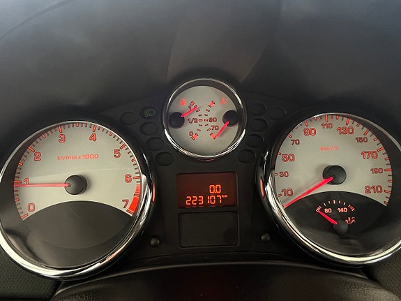 Peugeot 207 16 of 21