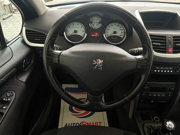 Peugeot 207 14 of 21