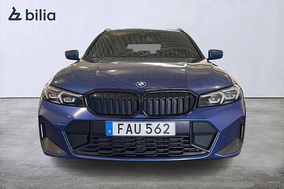 BMW 330e 5 of 18
