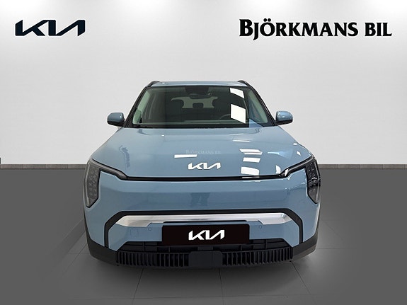 Kia EV3 2 of 23