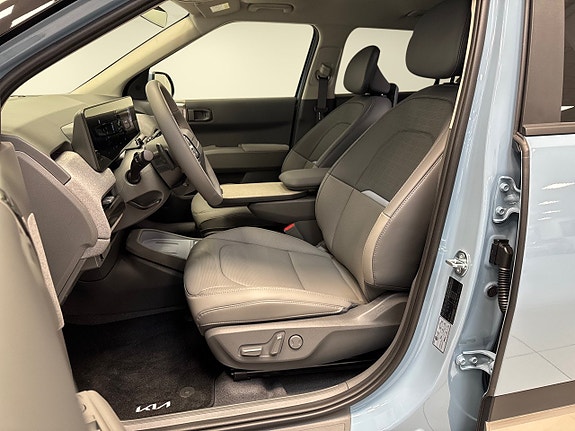 Kia EV3 8 of 23