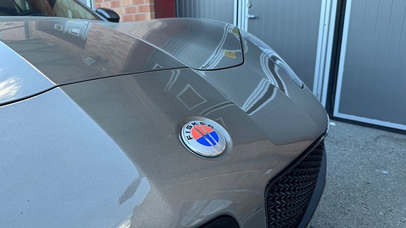 Fisker Karma 24 of 30