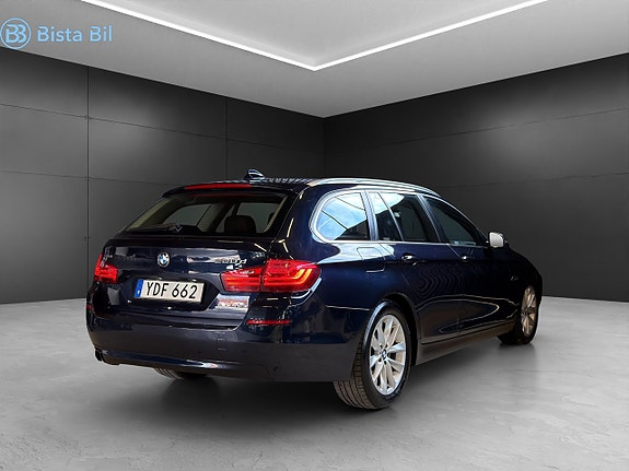 BMW 520d 2 of 5