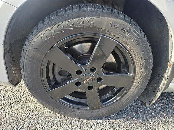 Volkswagen Passat 14 of 19