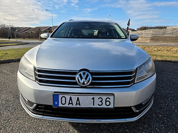 Volkswagen Passat 7 of 19