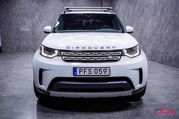 Land Rover Discovery 2 of 5