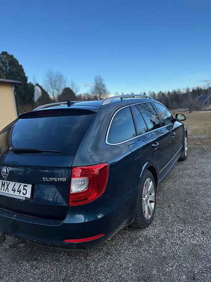 Skoda Superb 4 of 5