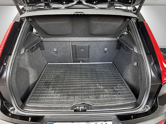 Volvo XC40 16 of 27