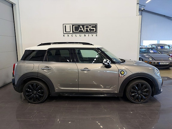 MINI Countryman Cooper SE 2 of 20