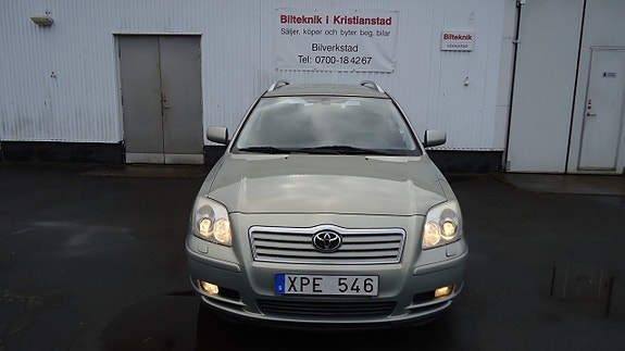 Toyota Avensis 18 of 18
