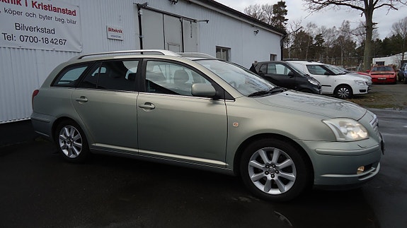 Toyota Avensis 9 of 18