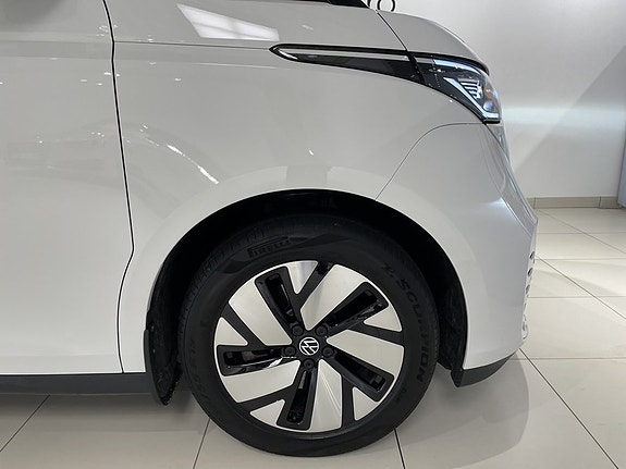 Volkswagen ID. Buzz 6 of 24