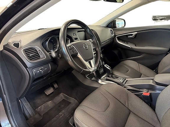 Volvo V40 Cross Country 11 of 12