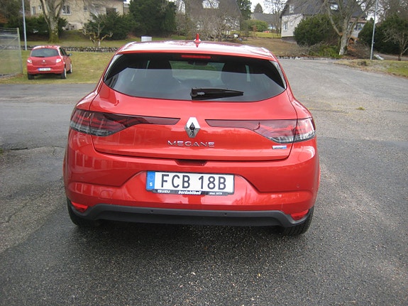Renault Megane E-Tech 5 of 5
