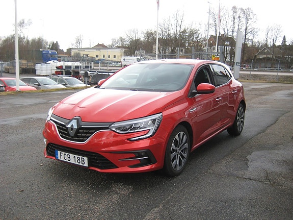 Renault Megane E-Tech 2 of 5