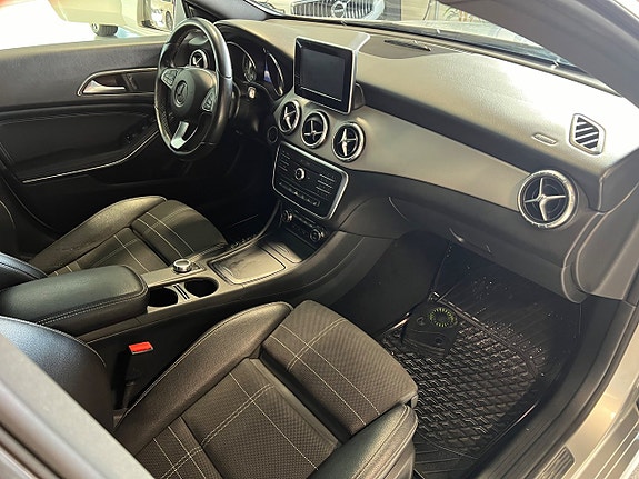 Mercedes-Benz CLA220 d 10 of 19