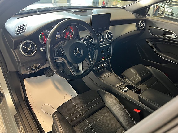 Mercedes-Benz CLA220 d 16 of 19