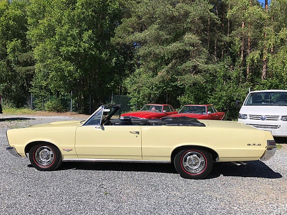 Pontiac GTO 4 of 5