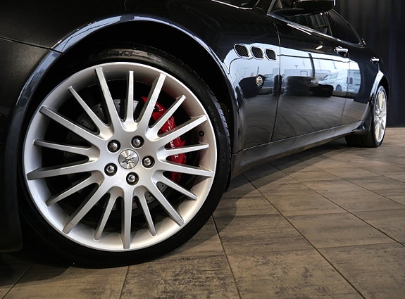 Maserati Quattroporte 6 of 30