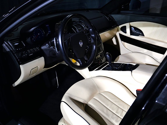 Maserati Quattroporte 7 of 30