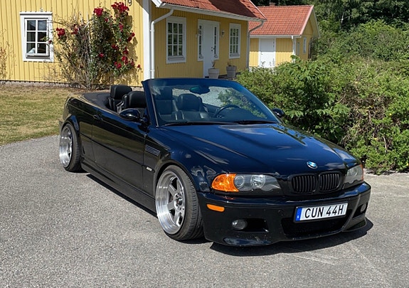 BMW M3 2 of 5