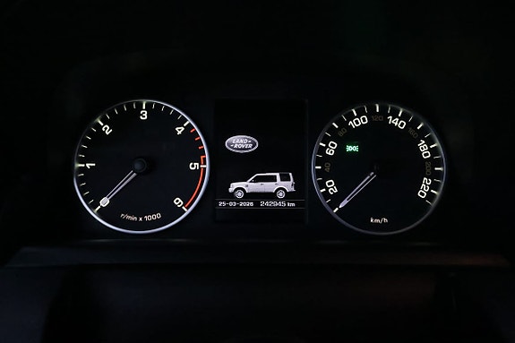Land Rover Discovery 4 24 of 30