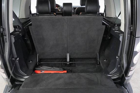 Land Rover Discovery 4 8 of 30