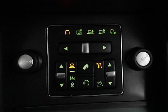 Land Rover Discovery 4 27 of 30
