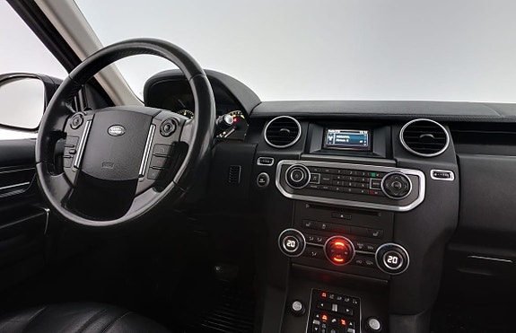 Land Rover Discovery 4 13 of 30