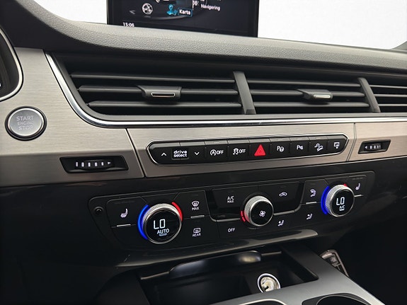 Audi Q7 25 of 30