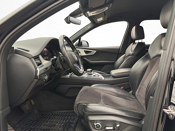 Audi Q7 17 of 30